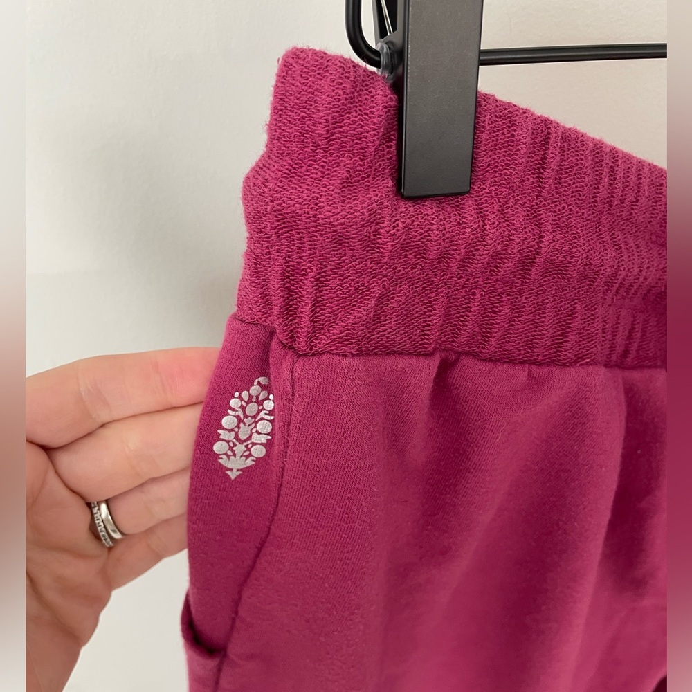 Free People FP Movement Sunny Skinny Jogger
Sweatpants Size Large Pink Casual 21 - Picture 4 of 7